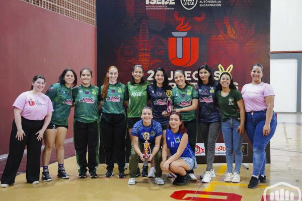 juegos-universitarios-unae-isede-premiacion-50654EA40E-2869-CB68-BA6F-33EA93B52C10.jpg