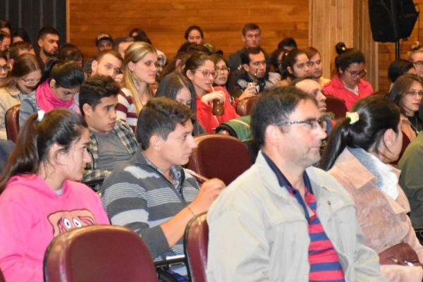 iii-seminario-de-agropecuaria-2019-0527CCCA3D-DD4F-9089-C1AC-1F09B6B8C8CD.jpg
