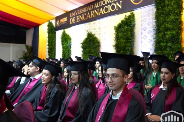 graduacion-unae-2024-18D4E293DD-A3BD-3CE9-CAFF-6F5D7C21CCC8.jpg