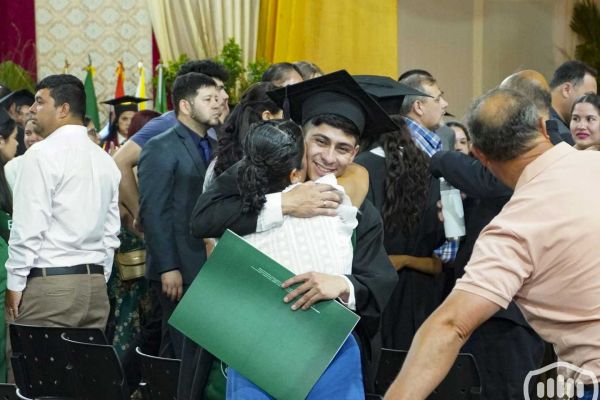 graduacion-unae-3952D35C17-E64E-404C-D002-FA838961E034.jpg