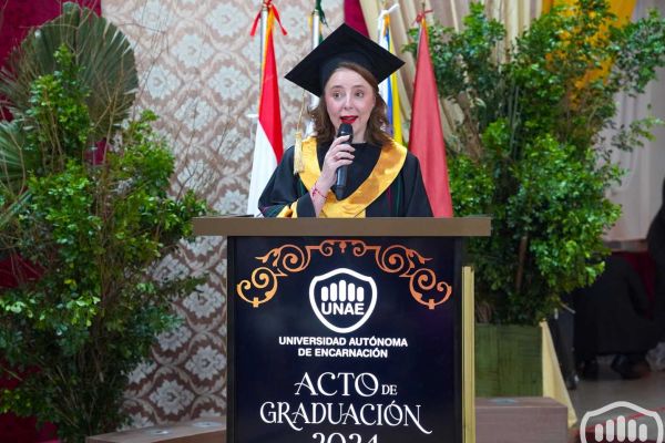 graduacion-17978CD56D-CC39-268B-C63B-8B62ECDA09FF.jpg