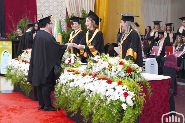 graduacion-posgrado-502FF47D28-1E09-C9FF-7BA6-9545BAE3D4DA.jpg