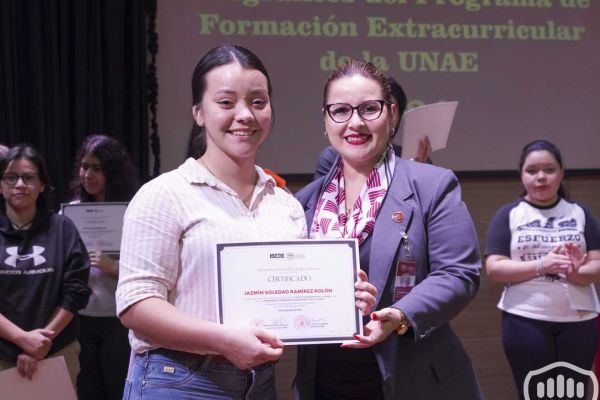extracurriculares-308DC5105E-A205-5B98-620A-6032AAAF3376.jpg