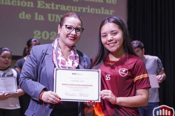 extracurriculares-471E498E9B-902D-009A-898D-9BE5D59928DA.jpg