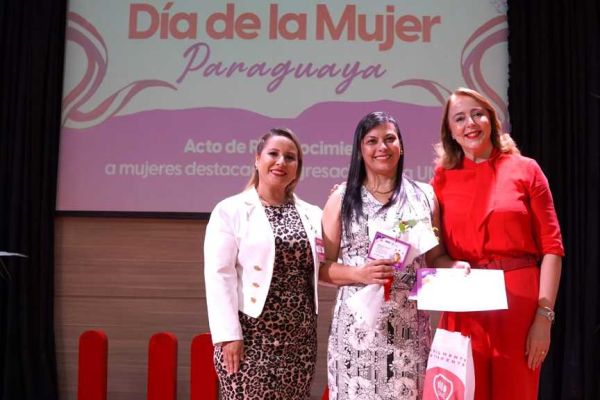 día-de-la-mujer-paraguaya-1188ACB24D-C7EA-898F-0212-032C8F0126C9.jpg
