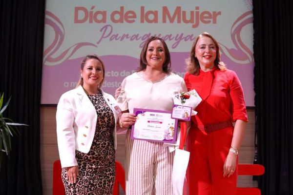 día-de-la-mujer-paraguaya-125F1AEB9D-0ECB-D82C-C3E9-B05B34A16ED3.jpg