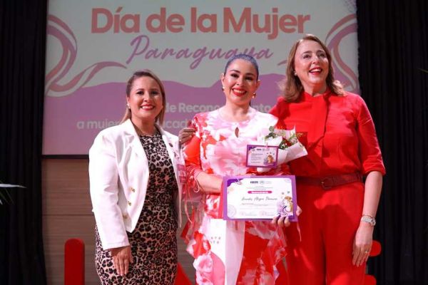 día-de-la-mujer-paraguaya-1573C60DC5-A86D-7B8F-8953-7777395388AE.jpg