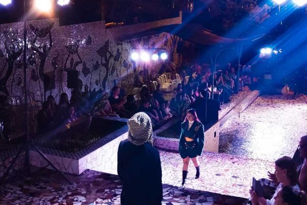 desfile-de-modas-10B05C8EF3-A988-C65B-F3A1-A880AA106B50.jpg