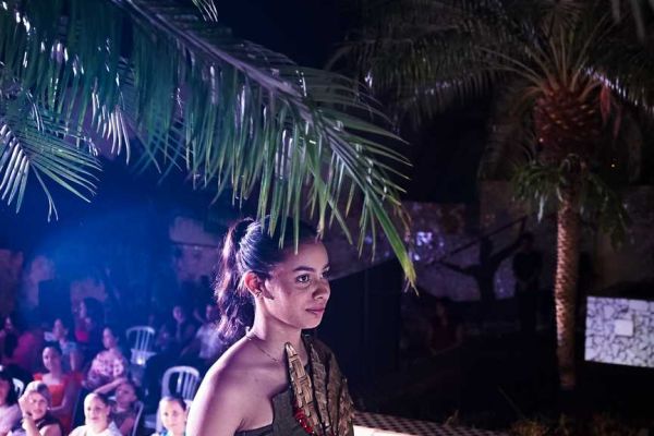 desfile-de-modas-11F5A02BEA-6CA1-E7A4-66F0-18D513E08FF2.jpg