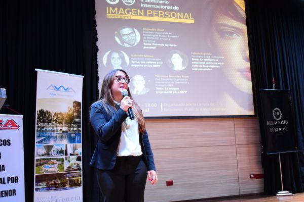 ii-seminario-de-imagen-personal-unae-2019-046A545CFF-5D93-A676-B9FD-1E580FF8340F.jpg