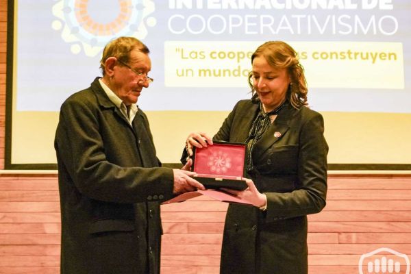 cooperativismo-colonias-unidas-316F943EB7-5213-567A-4A6E-DF299155C38F.jpg