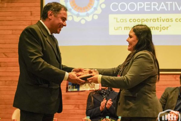 cooperativismo-colonias-unidas-8108C41B68-BBF3-260E-D881-1B9155BDAEF4.jpg