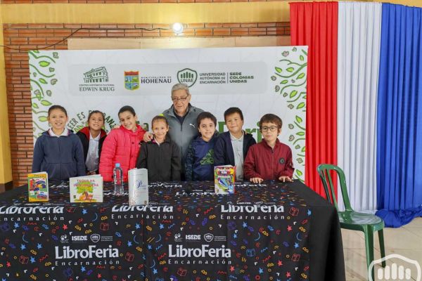 libroferia-colonias-unidas-55-copiarEA04AF86-B211-E844-58A6-11B54E650314.jpg