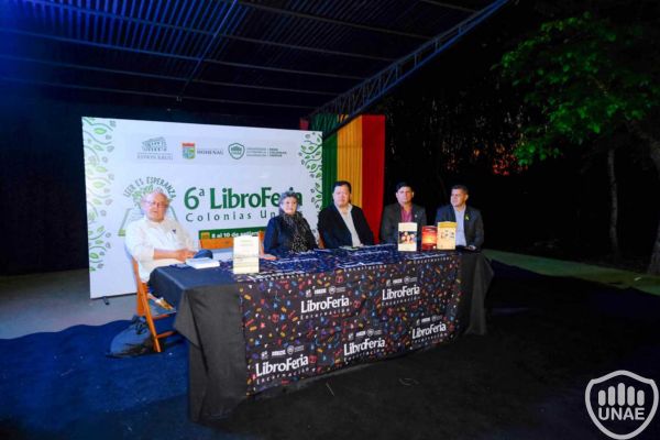 libroferia-colonias-unidas-70-copiar09DF0329-C986-B0F8-0704-C405C7750692.jpg
