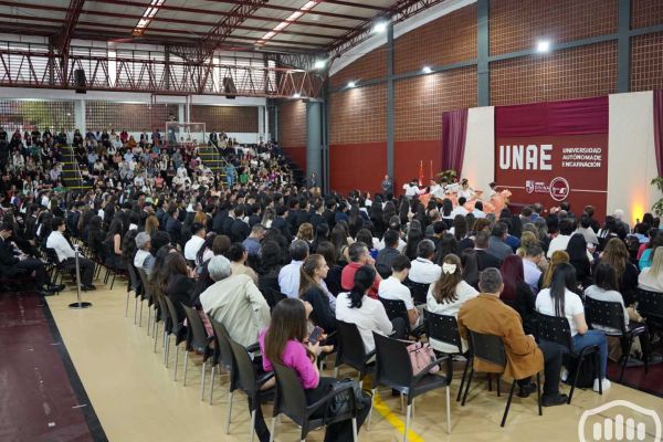 graduacion-1376332263-BB75-5713-B745-C2FDF7D92904.jpg