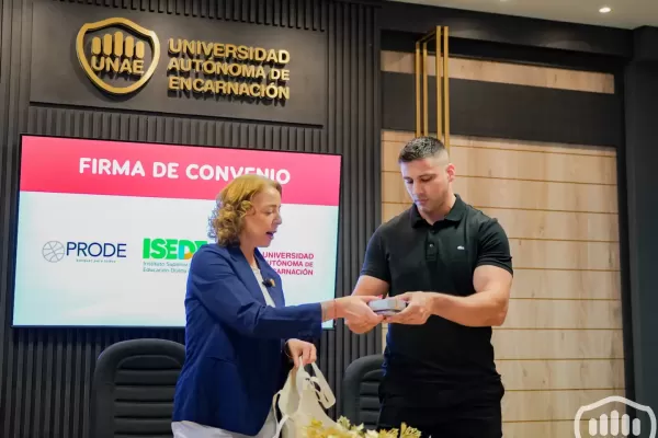 prode-y-unae-firma-de-convenio-1101375C68-47DE-0211-7834-A6CB35F5D8A8.webp