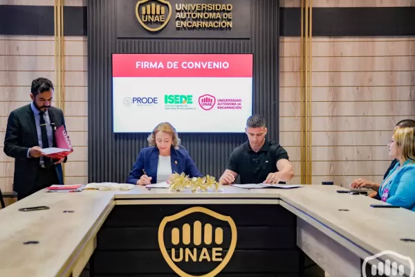 prode-y-unae-firma-de-convenio-562F5025A-A824-E4EF-E451-FF0251597BB5.webp
