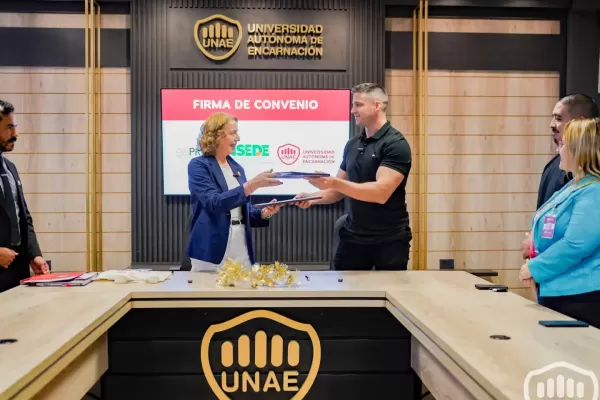 prode-y-unae-firma-de-convenio-6376DFDD4-5B84-D6C5-9A26-278423AD70DE.webp