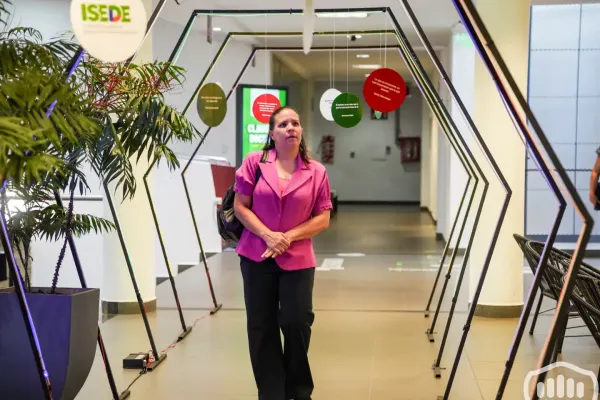 claustro-docente-2026-isede-52AF49A39-A581-B8AC-5BDD-3275AF810346.webp