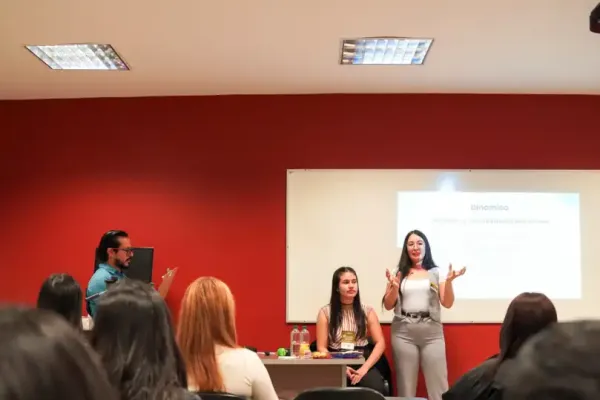 encuentro-20C10E992A-5FB5-1501-F177-A45030310C0E.webp