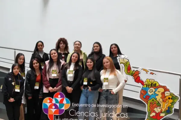 encuentro-52A5230AB6-6972-086C-CF6B-41A4538ED5E8.webp