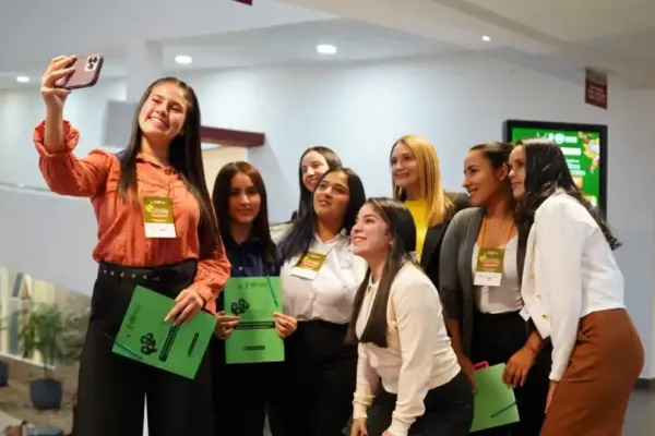 encuentro-dia-01-193B422393-50C4-CE0A-6540-7D25E7F02821.webp