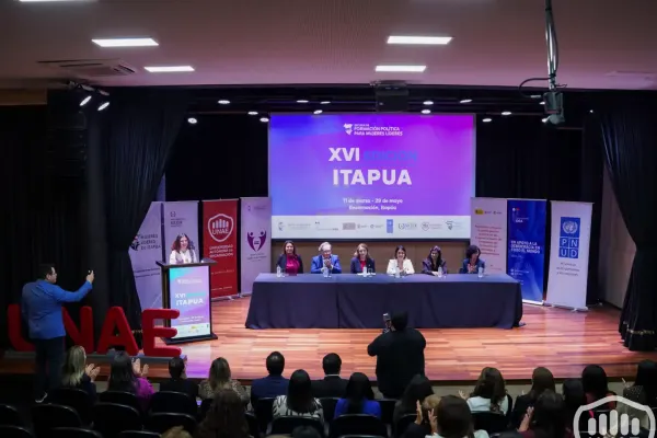 mujeres-lideres-1-4616F01FF-1F33-D89D-C954-09C9F7074D7E.webp