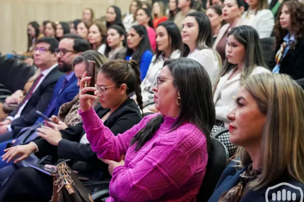 mujeres-lideres-17F07076AA-BA5F-50D7-DA40-D85FED0F7EE2.webp