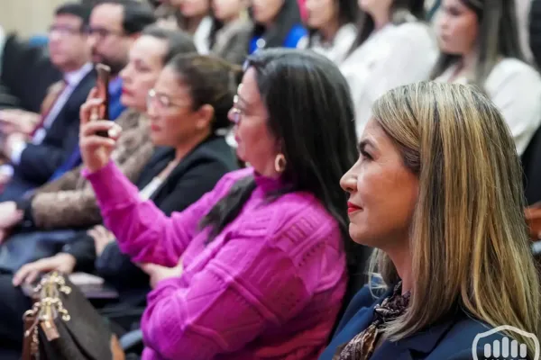 mujeres-lideres-249018E302-71D1-6623-4829-25908ED0574B.webp