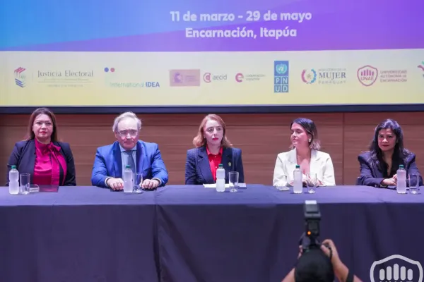 mujeres-lideres-3-23E2A99D9-CB6F-F64C-5181-6CAEC072501D.webp