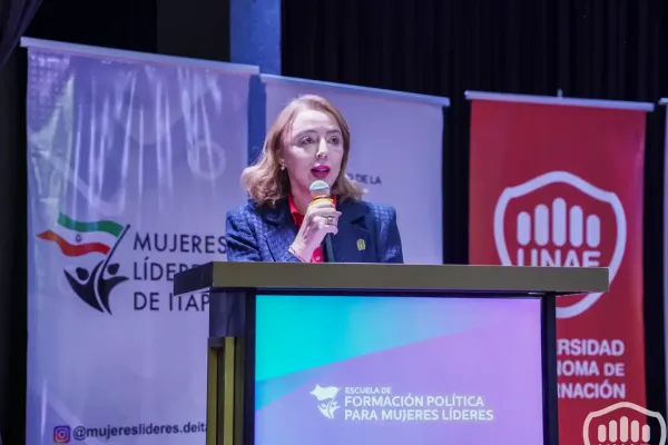 mujeres-lideres-5798B9C7F-E3A9-135E-E87C-613AF33B4892.webp