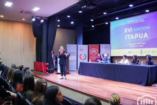 mujeres-lideres-6B3CD20DD-BDDF-CA98-95D3-87AA2F804DD0.webp
