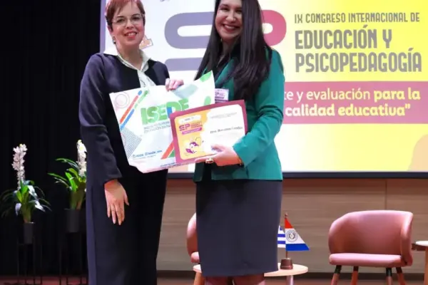 phots-242174E225-83F0-3886-888D-EFE9314DF56E.webp