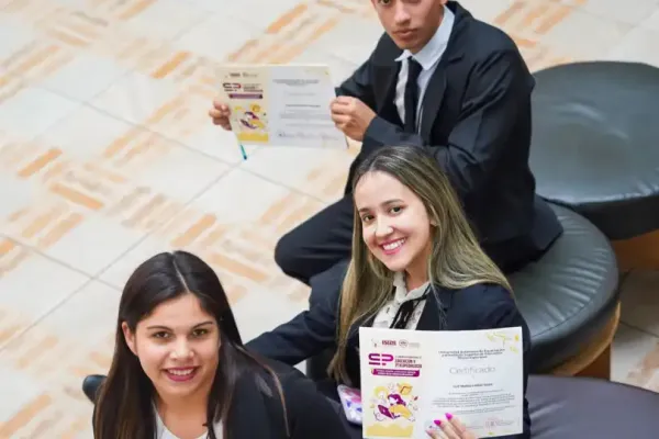 sábado-2063A10B38-D663-21B1-25A4-60726C691FD5.webp