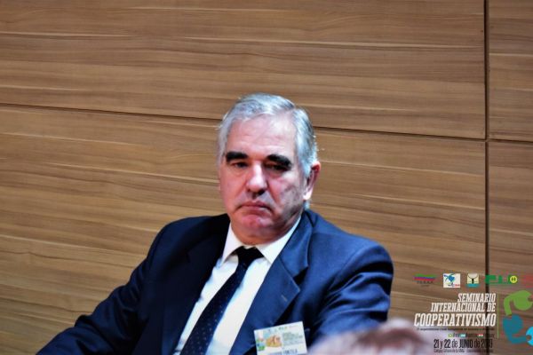 seminario-internacional-cooperativismo-06-hdtv-1080-seminarioFD4B015A-F1E0-C25B-4352-74A04C905EDE.jpg
