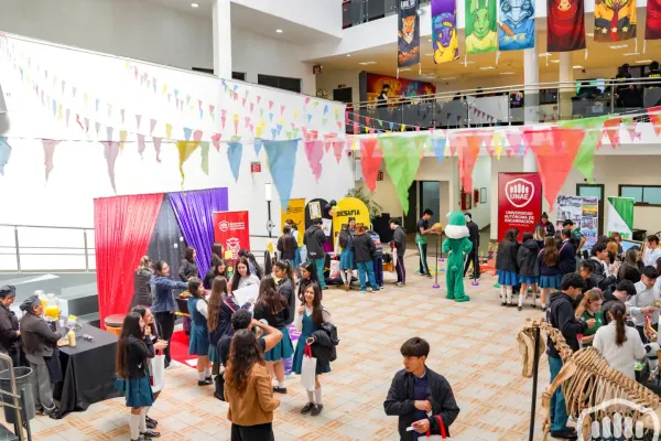 college-day-547F2BC76B-2C6D-B664-6371-3D4D506DDCFF.webp