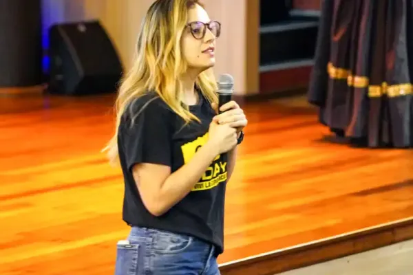 college-day-6147F65F6-553A-CEBF-EAE0-E6D58F4927F7.webp