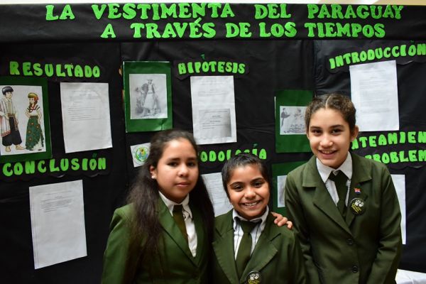 iii-feria-cientifica-2019-colegio-divina-esperanza-07127679DB-D091-C4F8-9A7E-728BB031FBC6.jpg