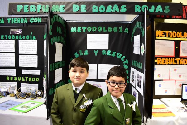 iii-feria-cientifica-2019-colegio-divina-esperanza-242C4FB923-F559-4189-A7BB-96C1571FF04E.jpg
