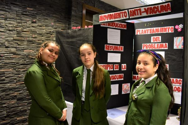 iii-feria-cientifica-2019-colegio-divina-esperanza-32436D3720-A3CE-8B93-1DB4-01211FF771EF.jpg