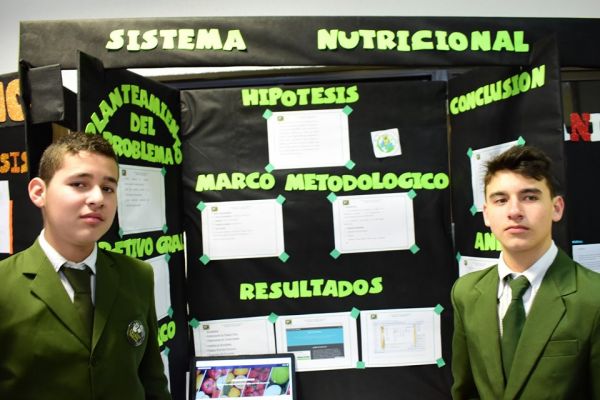 iii-feria-cientifica-2019-colegio-divina-esperanza-5209C8FA93-11D7-9B01-7B0A-5CF8854DCD0B.jpg