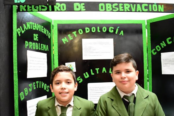 iii-feria-cientifica-2019-colegio-divina-esperanza-70BCE99E8D-8A19-9D98-E2A8-86041F849B70.jpg