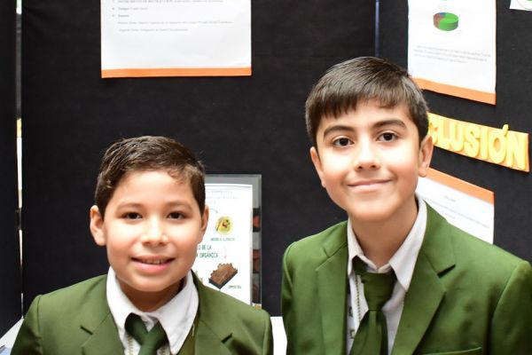 iii-feria-cientifica-2019-colegio-divina-esperanza-73B93E5231-53AE-AF28-F2F7-E7DBC9691534.jpg