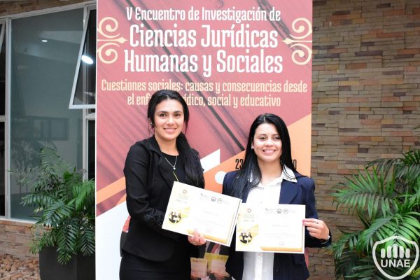entrega-de-certificados-unae-enc-ciencias-juridicas-humanas-y-sociales-20C4EB5BC5-0DF5-1417-8B62-0CE772215AB1.jpg