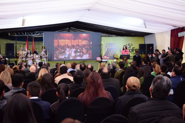 inauguracion-15-libroferia-encarnacion-09A7BB34A6-BA92-E659-50BE-4135B9056992.jpg