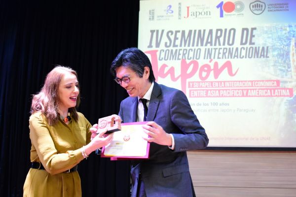 iv-seminario-de-comercio-internacional-2019-unae-blog-124123EE6A-F11A-BBCE-EE27-4683D17EB43D.jpg