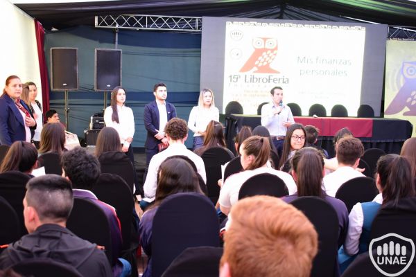 dia-1-libroferia-encarnacion-unae-40168AD86E-F9D9-30CE-BEC6-35E66D26203A.jpg