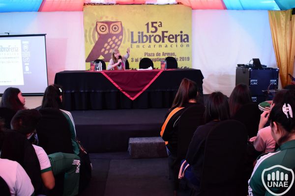dia-1-libroferia-encarnacion-unae-51E47151FA-70D9-A761-EA1D-37A87638F5D2.jpg