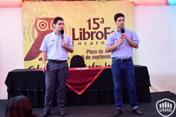 dia-2-libroferia-encarnacion-unae-1062DE8507-0802-82F0-A3E9-025940B149C2.jpg