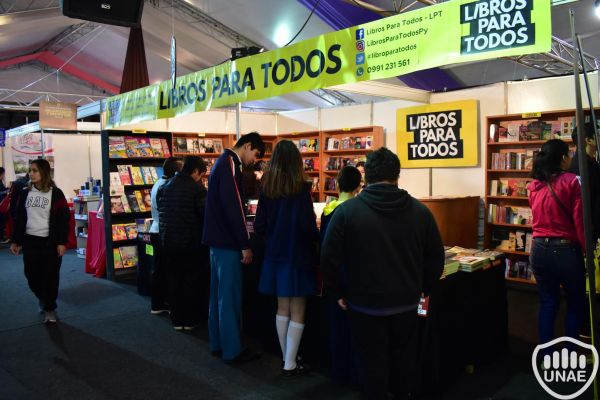 dia-2-libroferia-encarnacion-unae-26DDE8802F-765E-25F8-6D19-450C7552EE36.jpg